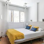Luna 1 By Forever Rentals